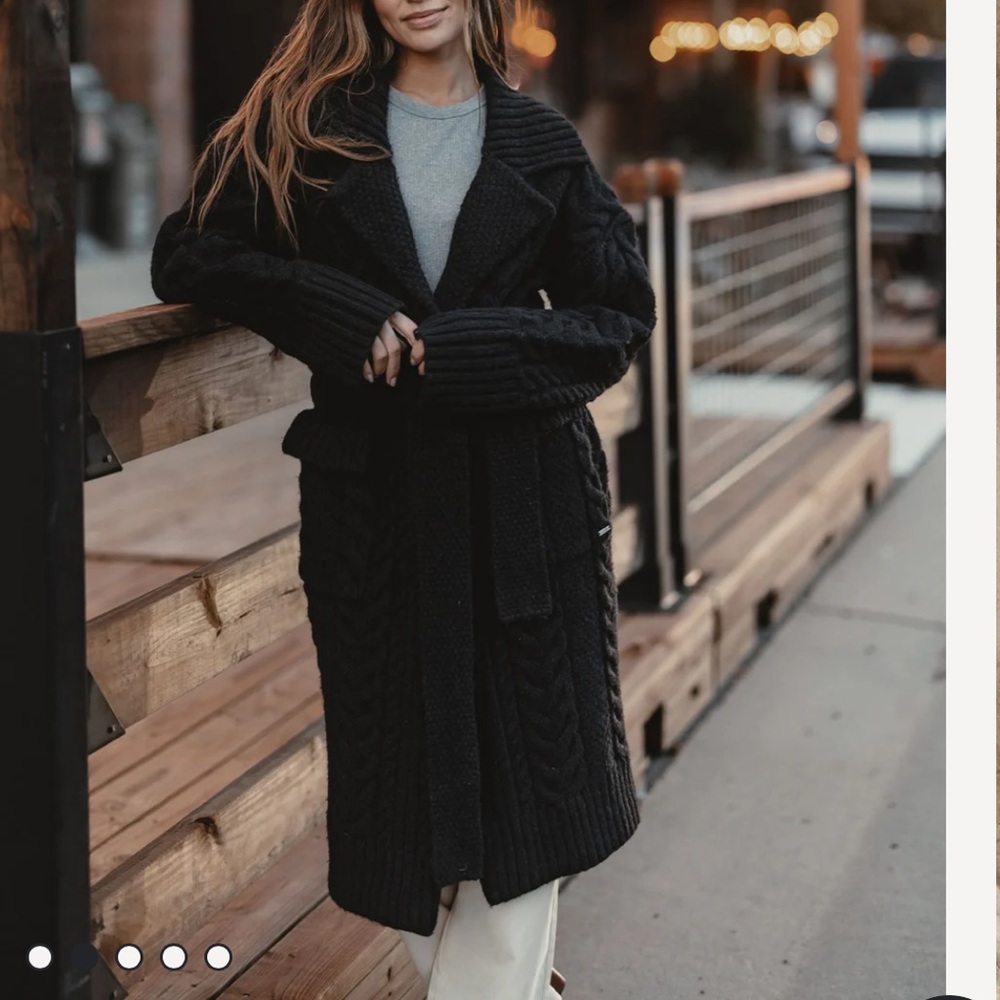 The Normal Brand NAVY Cable Knit Cardigan